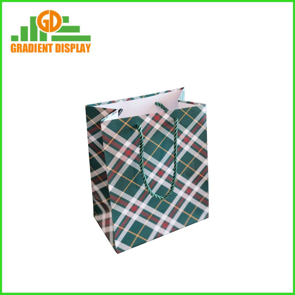 Luxury Paper Bags White Card Shopping Paper Bags with Handles Recycled Ivory Board Paper for Christmas Season